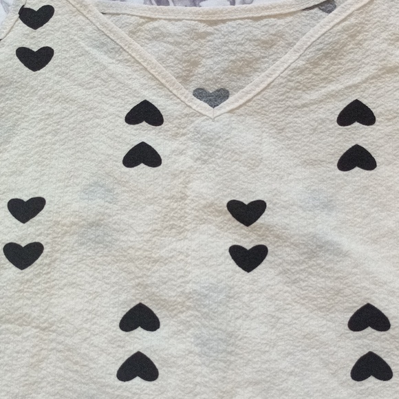 New Sweet Nightgown, little V-neck, adjustable straps - Picture 2 of 6